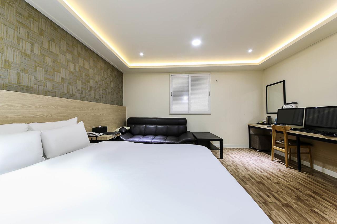 White Hotel Suwon Eksteriør bilde