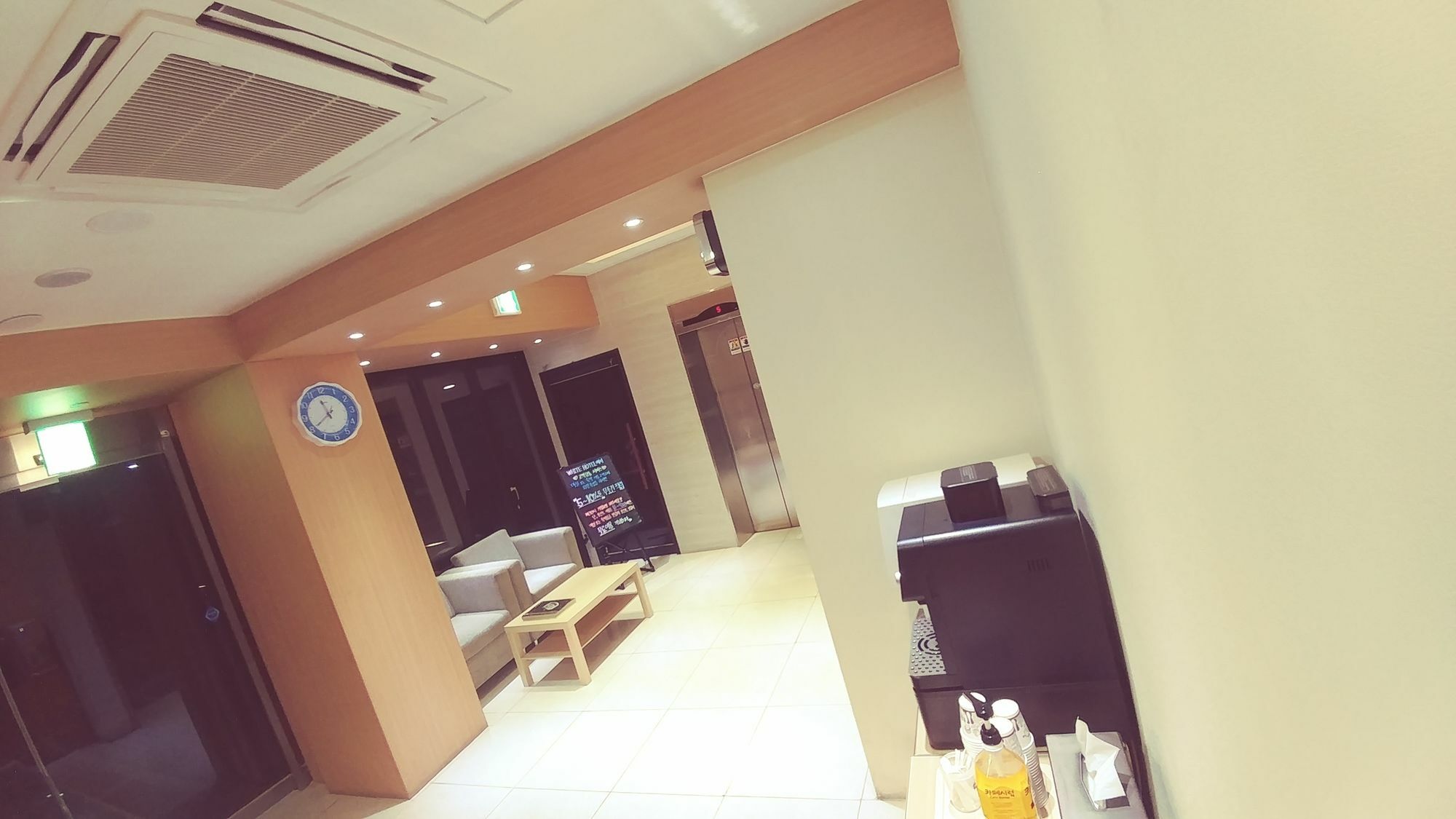 White Hotel Suwon Eksteriør bilde